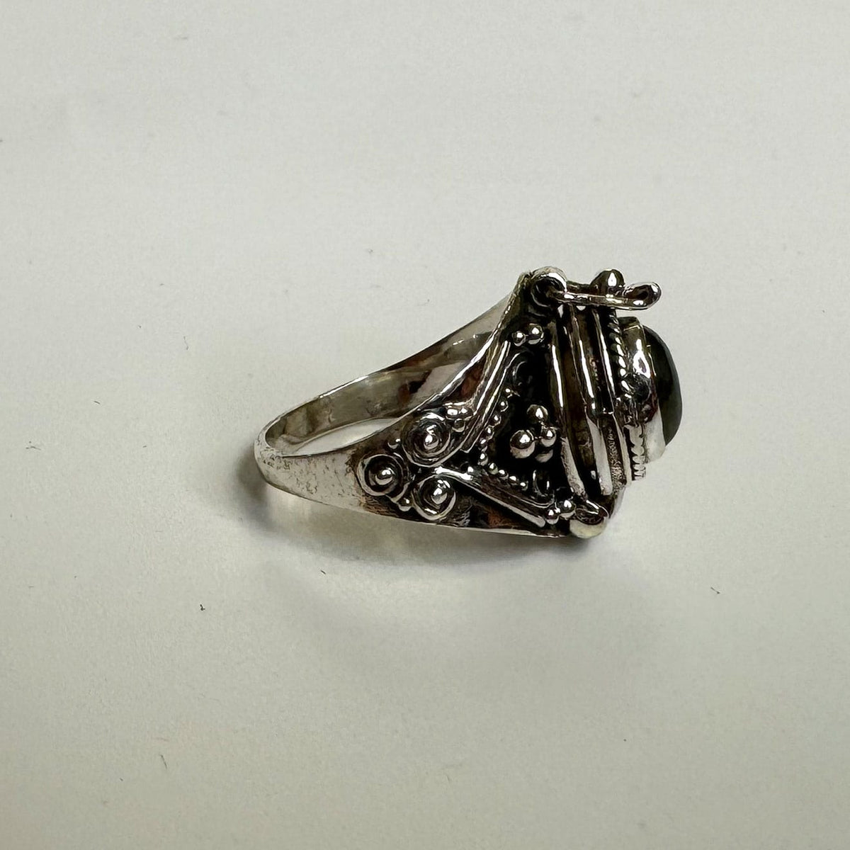 Silver Ring 02